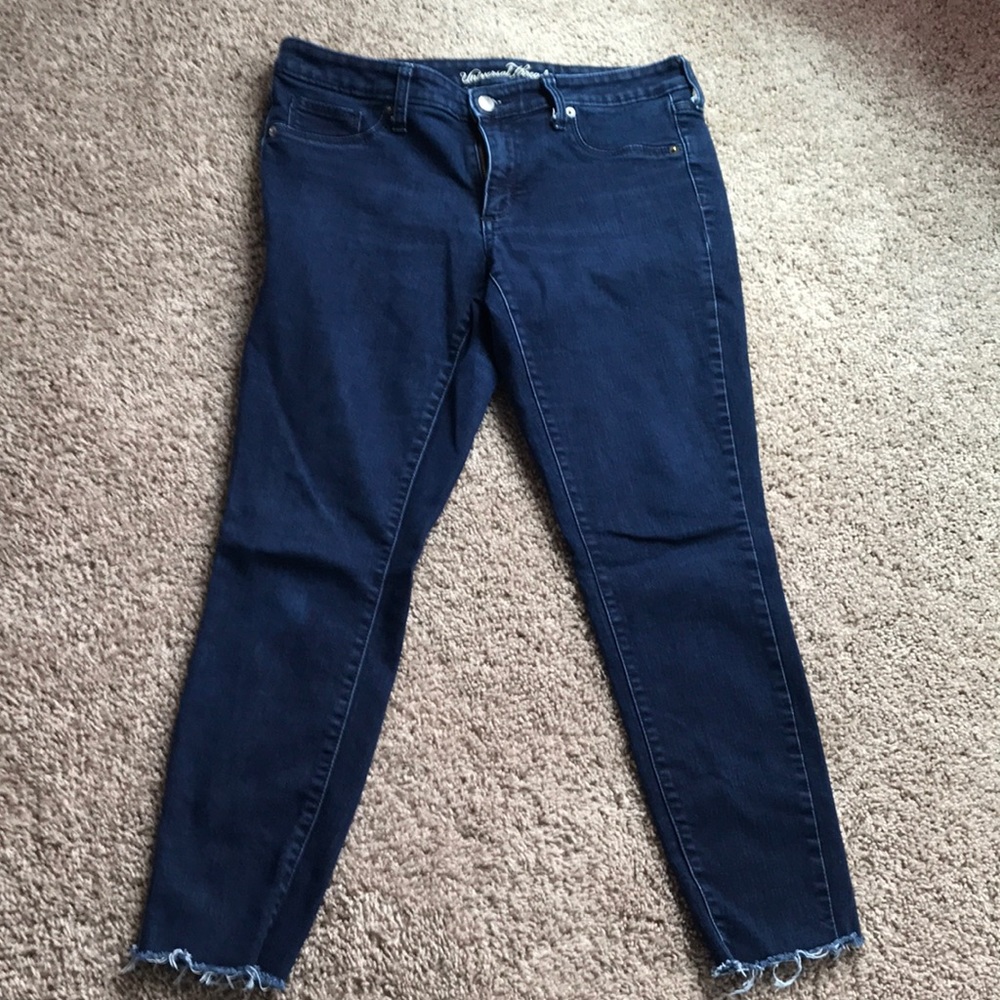 Universal thread Jean